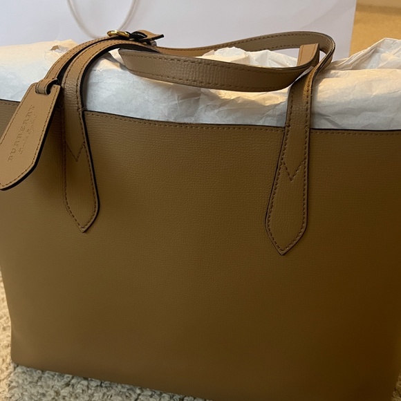 Burberry Reversible Tote - Picture 2 of 5
